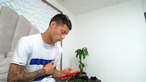 Mr Porn  online show from 05-07-26, 01:00