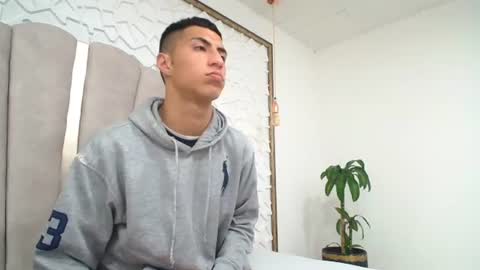 Mr Porn  online show from 06-25-26, 05:12
