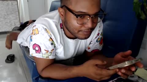 Snapshot of mr_santos01 chatting on 02-07-25, 04:03 Santos online show from 02-07-25, 04:03