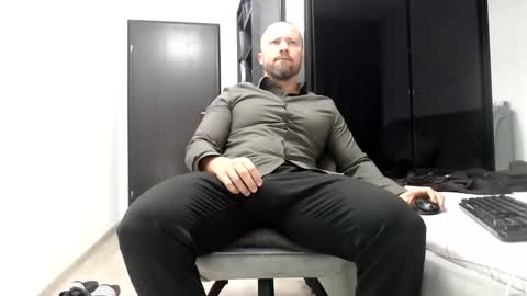 Snapshot of mr_shakur chatting on 10-15-25, 06:41 mr_shakur online show from 10-15-25, 06:41