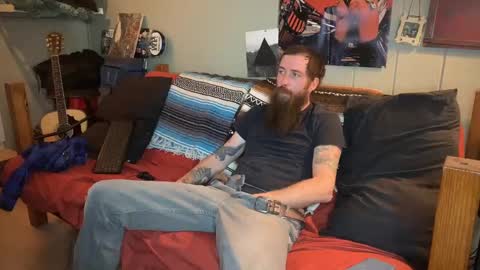 Snapshot of mr_valdor chatting on 12-22-24, 12:07 Valdor online show from 12-22-24, 12:07