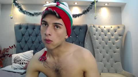 Snapshot of mr_williseo chatting on 12-25-24, 08:39 williseo online show from 12-25-24, 08:39