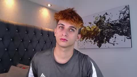 Snapshot of mr_williseo chatting on 11-25-25, 08:09 williseo online show from 11-25-25, 08:09