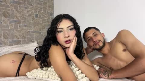 Snapshot of mrandmrsrivas chatting on 11-11-25, 04:45 mrandmrsrivas online show from 11-11-25, 04:45