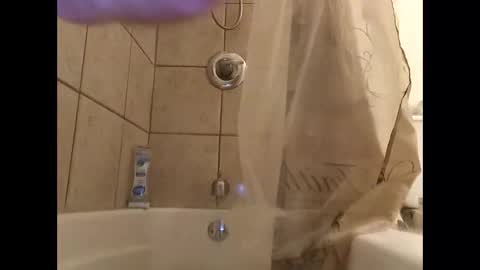 Snapshot of mrass773399 chatting on 05-08-26, 10:15 mrass773399 online show from 05-08-26, 10:15