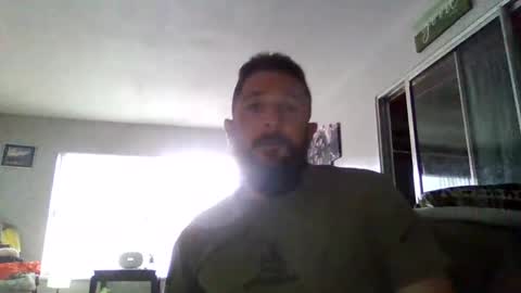 Snapshot of mrasta1984 chatting on 12-17-25, 08:37 mrasta1984 online show from 12-17-25, 08:37