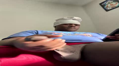 Snapshot of mrbbcant chatting on 05-25-26, 12:33 mrbbcant online show from 05-25-26, 12:33