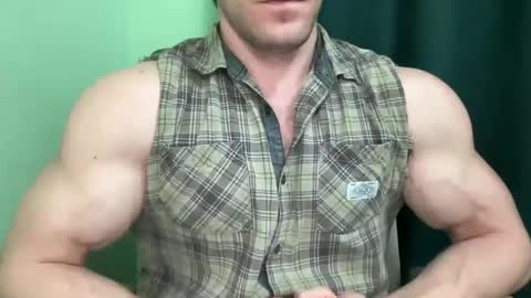 Snapshot of mrbiceps_23 chatting on 01-29-25, 12:13 Mrbiceps23 online show from 01-29-25, 12:13