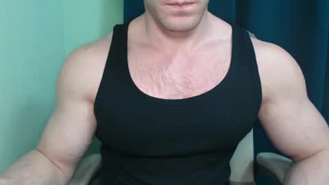 Snapshot of mrbiceps_23 chatting on 02-09-25, 10:32 Mrbiceps23 online show from 02-09-25, 10:32