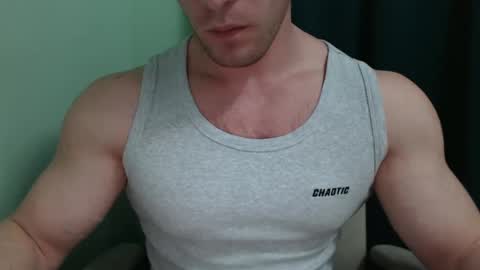 Snapshot of mrbiceps_23 chatting on 02-15-25, 04:12 Mrbiceps23 online show from 02-15-25, 04:12