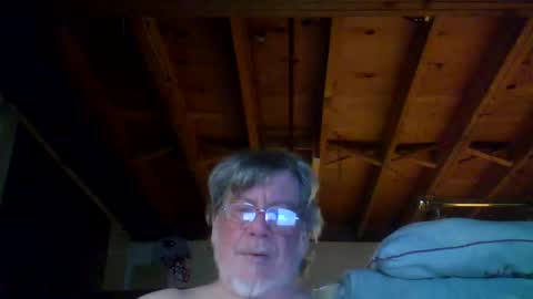 Snapshot of mrblade666 chatting on 02-10-26, 12:15 mrblade666 online show from 02-10-26, 12:15