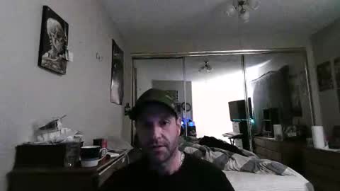 Snapshot of mrbones53 chatting on 12-16-25, 01:16 mrbones53 online show from 12-16-25, 01:16