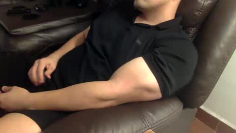 Snapshot of mrbree chatting on 01-06-26, 01:20 Mr Bree online show from 01-06-26, 01:20