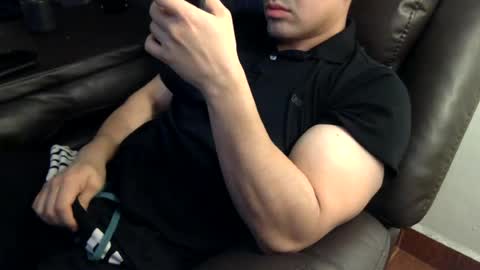 Snapshot of mrbree chatting on 06-12-26, 05:23 Mr Bree online show from 06-12-26, 05:23