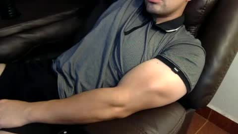 Snapshot of mrbree chatting on 07-22-26, 06:43 Mr Bree online show from 07-22-26, 06:43