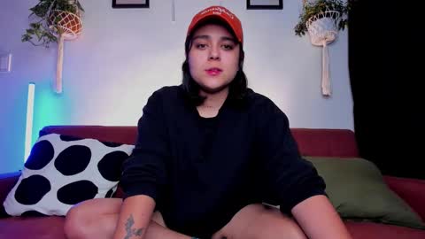 Laura online show from 10-24-25, 06:54