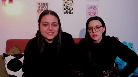 Laura online show from 06-03-26, 03:31