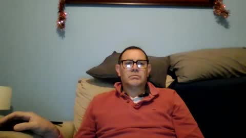 Snapshot of mrcaruso chatting on 12-22-25, 06:32 Mrcaruso online show from 12-22-25, 06:32