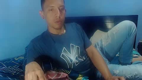 Snapshot of mrchrisdaniel chatting on 09-28-25, 04:34 Christtofer online show from 09-28-25, 04:34