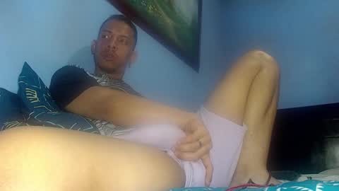 Snapshot of mrchrisdaniel chatting on 10-12-25, 03:44 Christtofer online show from 10-12-25, 03:44