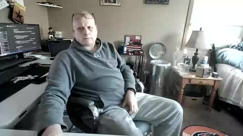 Snapshot of mrclean_55 chatting on 11-04-25, 05:23 MrClean55 online show from 11-04-25, 05:23