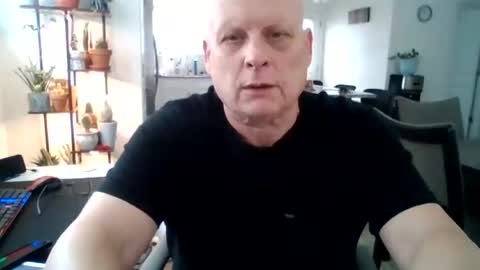 Snapshot of mrclean_55 chatting on 07-24-26, 03:43 MrClean55 online show from 07-24-26, 03:43