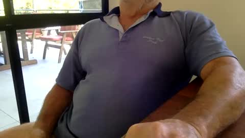 Snapshot of mrcoooooh chatting on 09-15-25, 01:49 mrcoooooh online show from 09-15-25, 01:49