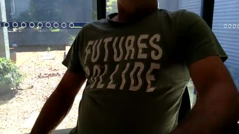 Snapshot of mrcoooooh chatting on 04-07-26, 12:33 mrcoooooh online show from 04-07-26, 12:33