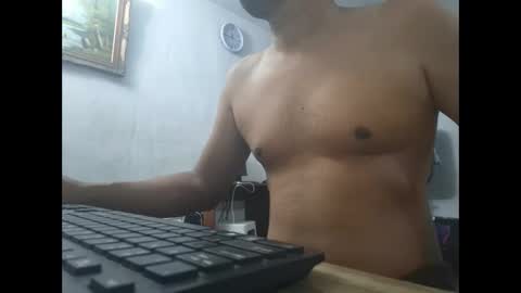 Snapshot of mrdongato01 chatting on 01-08-25, 03:40 Gato online show from 01-08-25, 03:40
