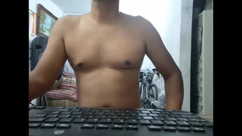Snapshot of mrdongato01 chatting on 01-13-25, 03:01 Gato online show from 01-13-25, 03:01