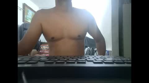 Snapshot of mrdongato01 chatting on 02-03-25, 03:09 Gato online show from 02-03-25, 03:09