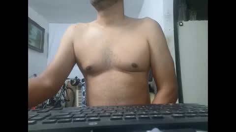Snapshot of mrdongato01 chatting on 02-16-26, 04:30 Gato online show from 02-16-26, 04:30