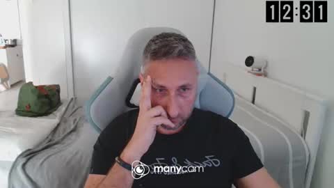 mrdr000 online show from 04-10-26, 10:31