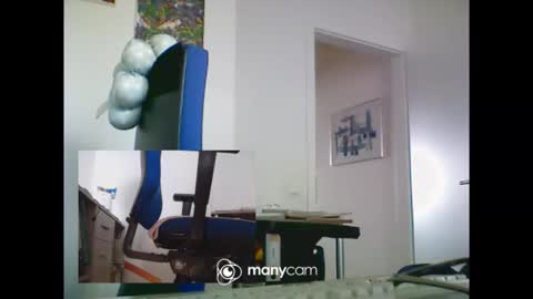 Snapshot of mrduplo1975 chatting on 02-16-26, 10:11 MrJohnsen1975 online show from 02-16-26, 10:11