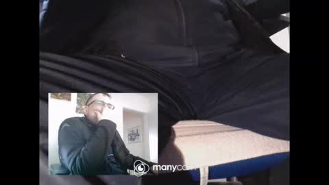 Snapshot of mrduplo1975 chatting on 02-21-26, 12:28 MrJohnsen1975 online show from 02-21-26, 12:28