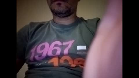 Snapshot of mreumesmo chatting on 12-29-24, 05:21 Mrme online show from 12-29-24, 05:21