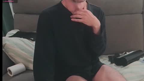 Snapshot of mreurope69 chatting on 12-20-25, 12:07 I am Hardy online show from 12-20-25, 12:07