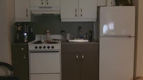 IwantU2WatchME online show from 04-10-26, 12:54