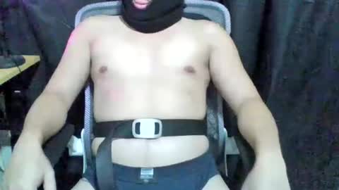 Snapshot of mrflirtph chatting on 06-26-26, 04:44 MrFlirtPH online show from 06-26-26, 04:44