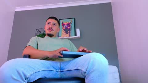 Mr Fox online show from 05-26-26, 07:32