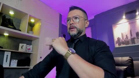 Snapshot of mrfrank_tattoo chatting on 02-02-26, 10:36 MrFrank. online show from 02-02-26, 10:36