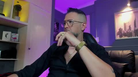 Snapshot of mrfrank_tattoo chatting on 02-06-26, 10:40 MrFrank. online show from 02-06-26, 10:40