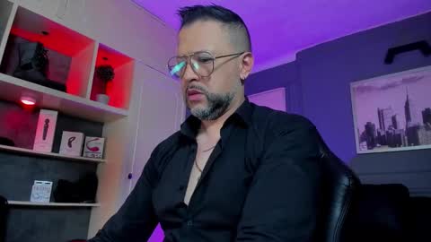 Snapshot of mrfrank_tattoo chatting on 02-13-26, 11:28 MrFrank. online show from 02-13-26, 11:28