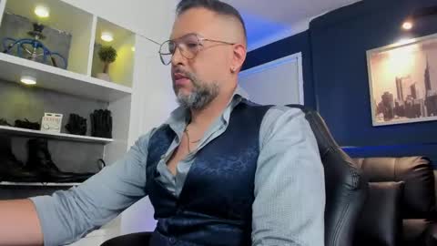 MrFrank. online show from 06-09-26, 04:07
