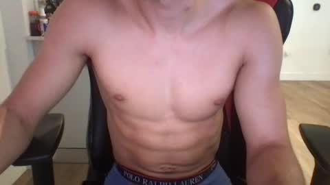 Snapshot of mrgokrazy chatting on 01-06-25, 04:44 Savage online show from 01-06-25, 04:44