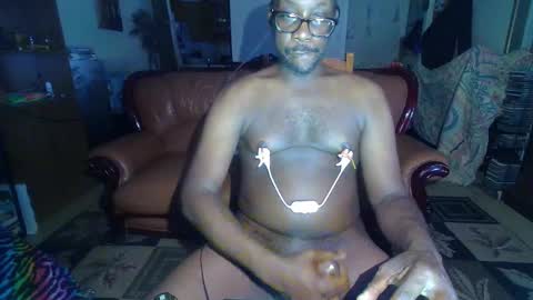 Snapshot of mrgsm975 chatting on 12-01-25, 04:39 GSpotMassager online show from 12-01-25, 04:39