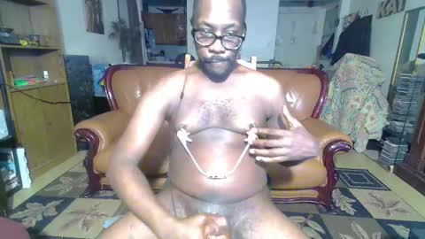 Snapshot of mrgsm975 chatting on 12-03-25, 04:31 GSpotMassager online show from 12-03-25, 04:31