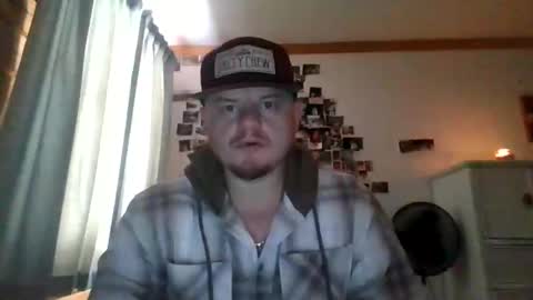 Snapshot of mrhandsome_1 chatting on 02-08-26, 06:44 mrhandsome_1 online show from 02-08-26, 06:44