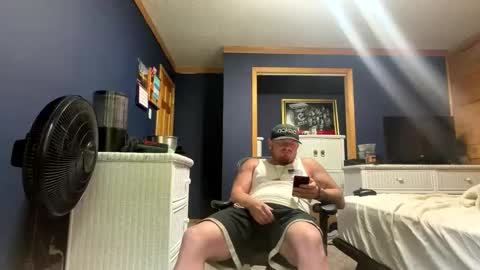 Snapshot of mrhandsome_1 chatting on 05-06-26, 06:24 mrhandsome_1 online show from 05-06-26, 06:24