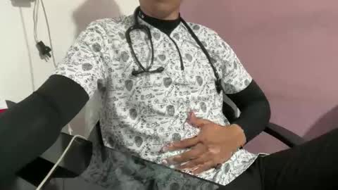 Snapshot of mrheartsoul chatting on 03-17-26, 02:16 MrHeart online show from 03-17-26, 02:16